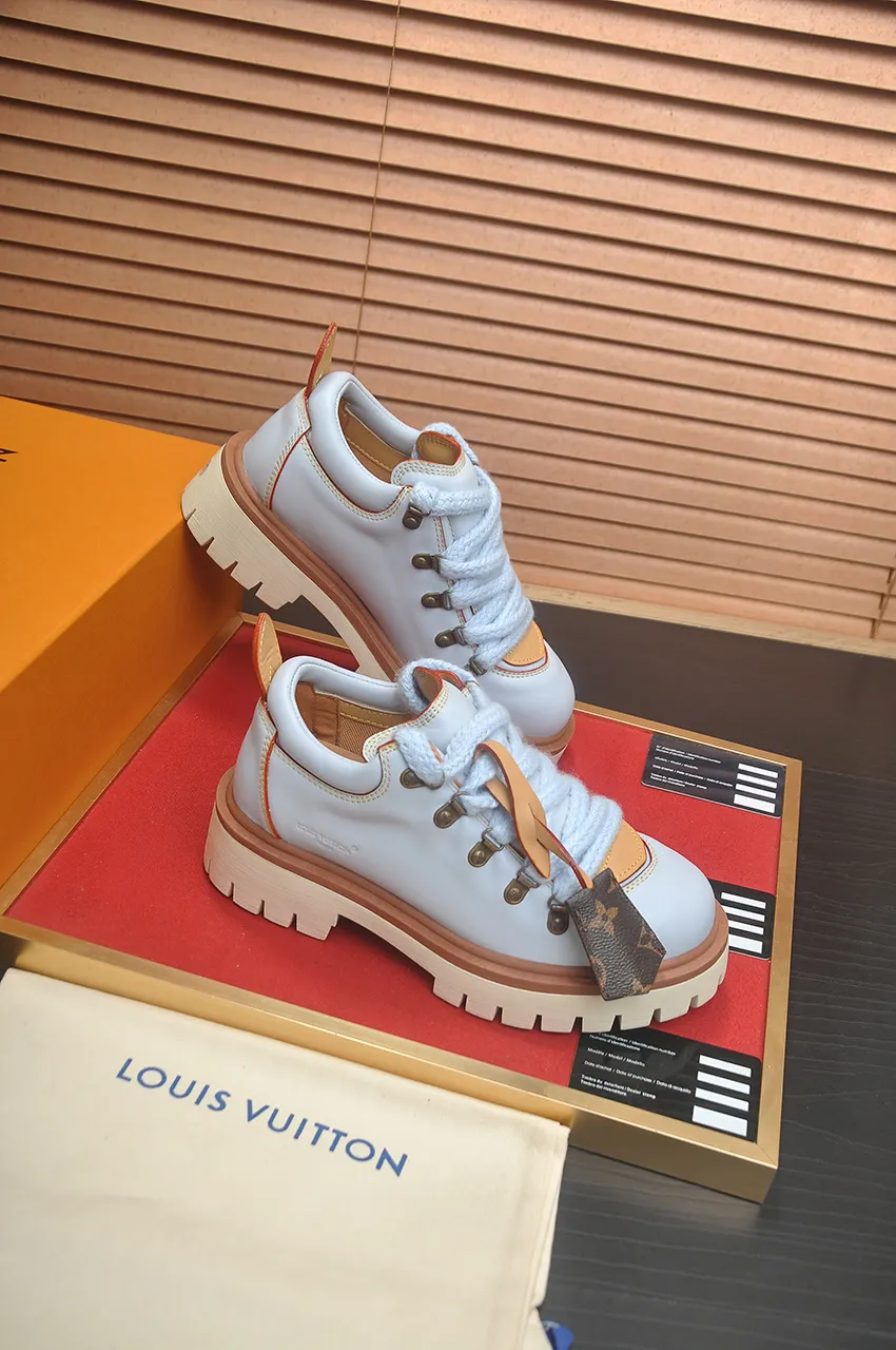 Men's shoes 💰660💶 LV Louis Vuitton 2025 autumn and winter new couple's new style, the original version is developed one to one, retro fashion, handsome and cool mountaineering derby shoes are out of stock 👍 💎 Material: imported first-layer cowhide 💎 Lining: imported lambskin 💎 Outsole: original molded TR non-slip sole 💎 Bottom height: 3.5cm 💎 Shoe size: 35-45 for both men and women